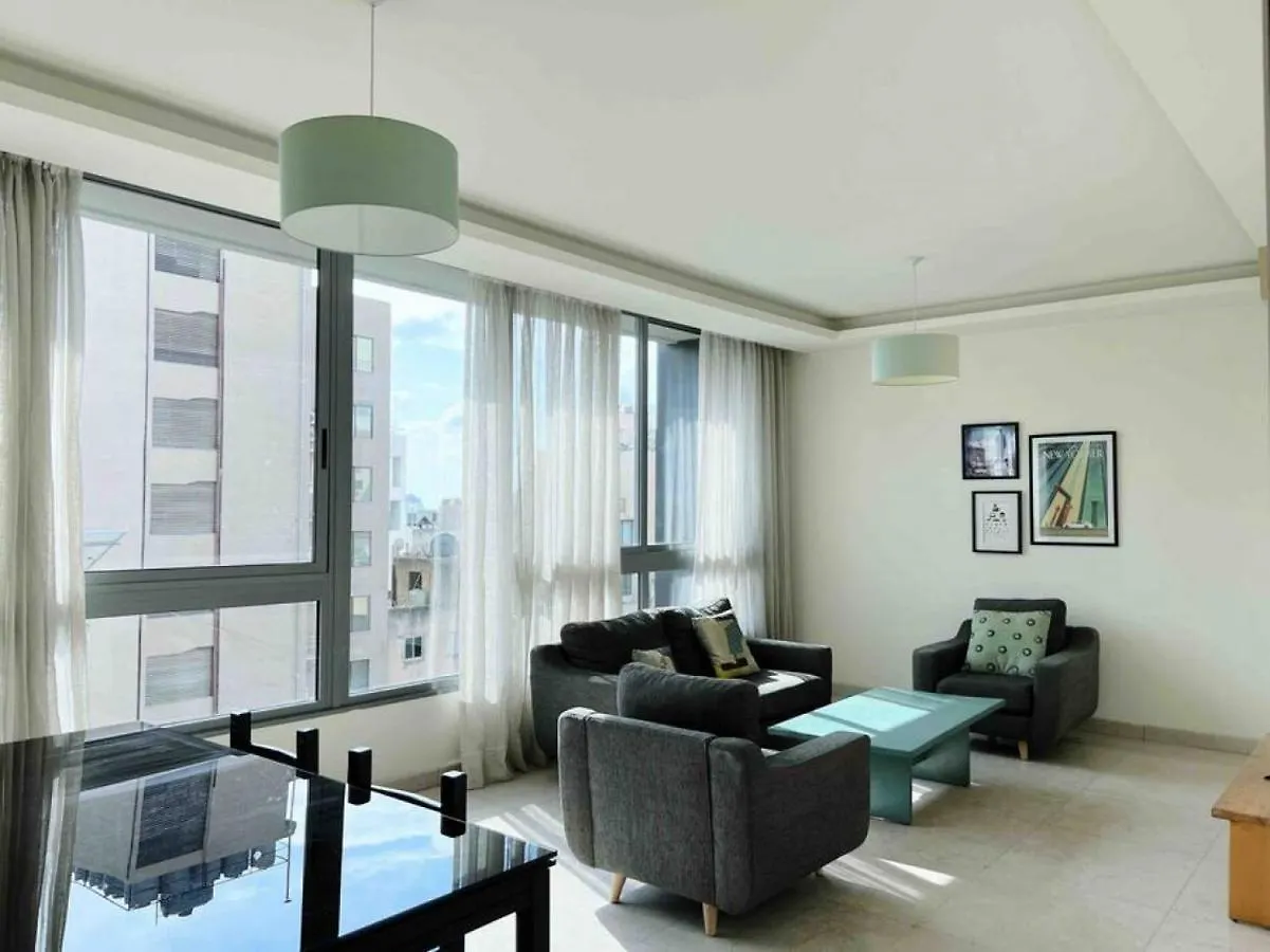 Modern 3Br Apt Next To Hotel Dieu Beirut Lebanon