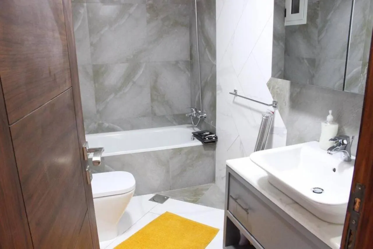 Modern 3Br Apt Next To Hotel Dieu Beirut Lebanon